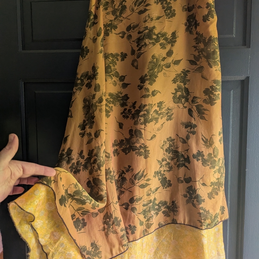Wayan Sarong Gold With Red Wrap 63” X 43”
